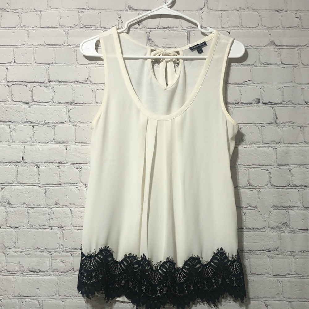 Express top no sleeves